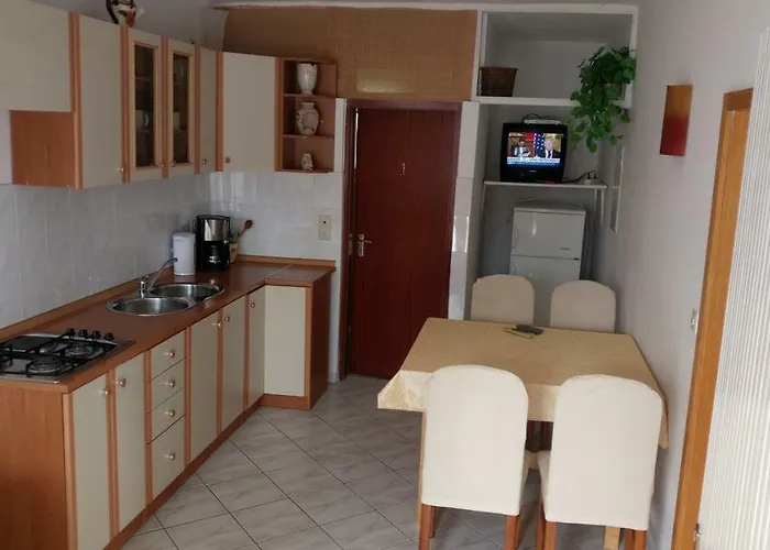 Ante Apartman